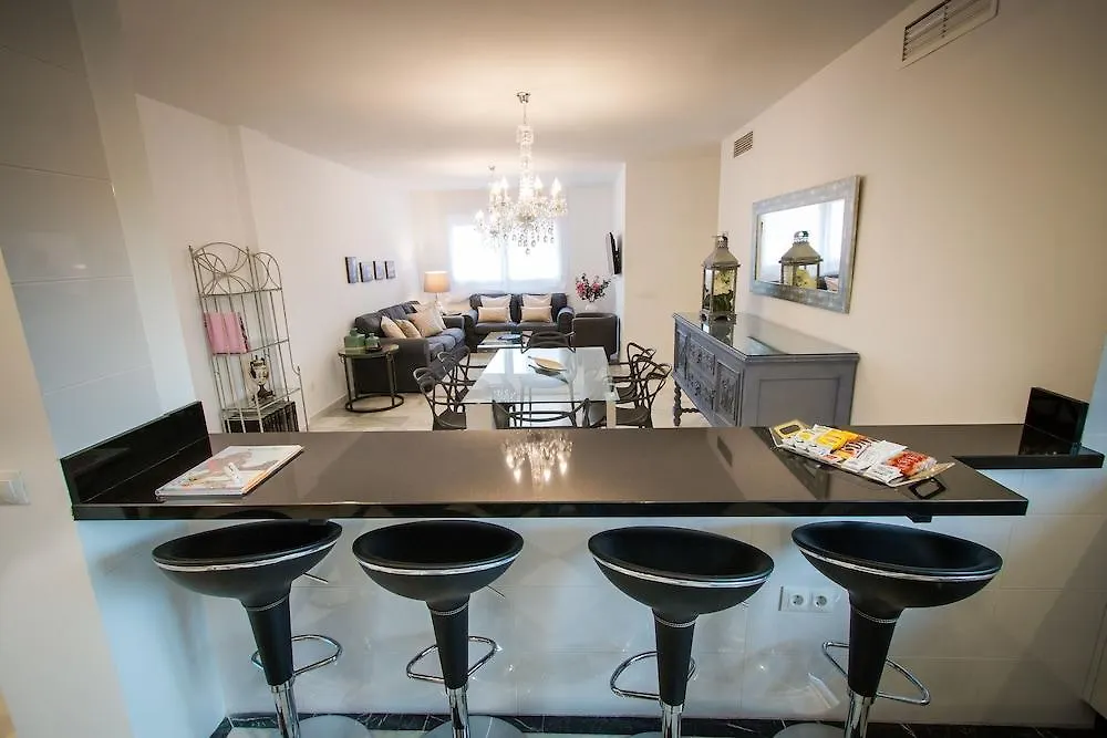 Holidays2Malaga Train Station Area Apartments 西班牙